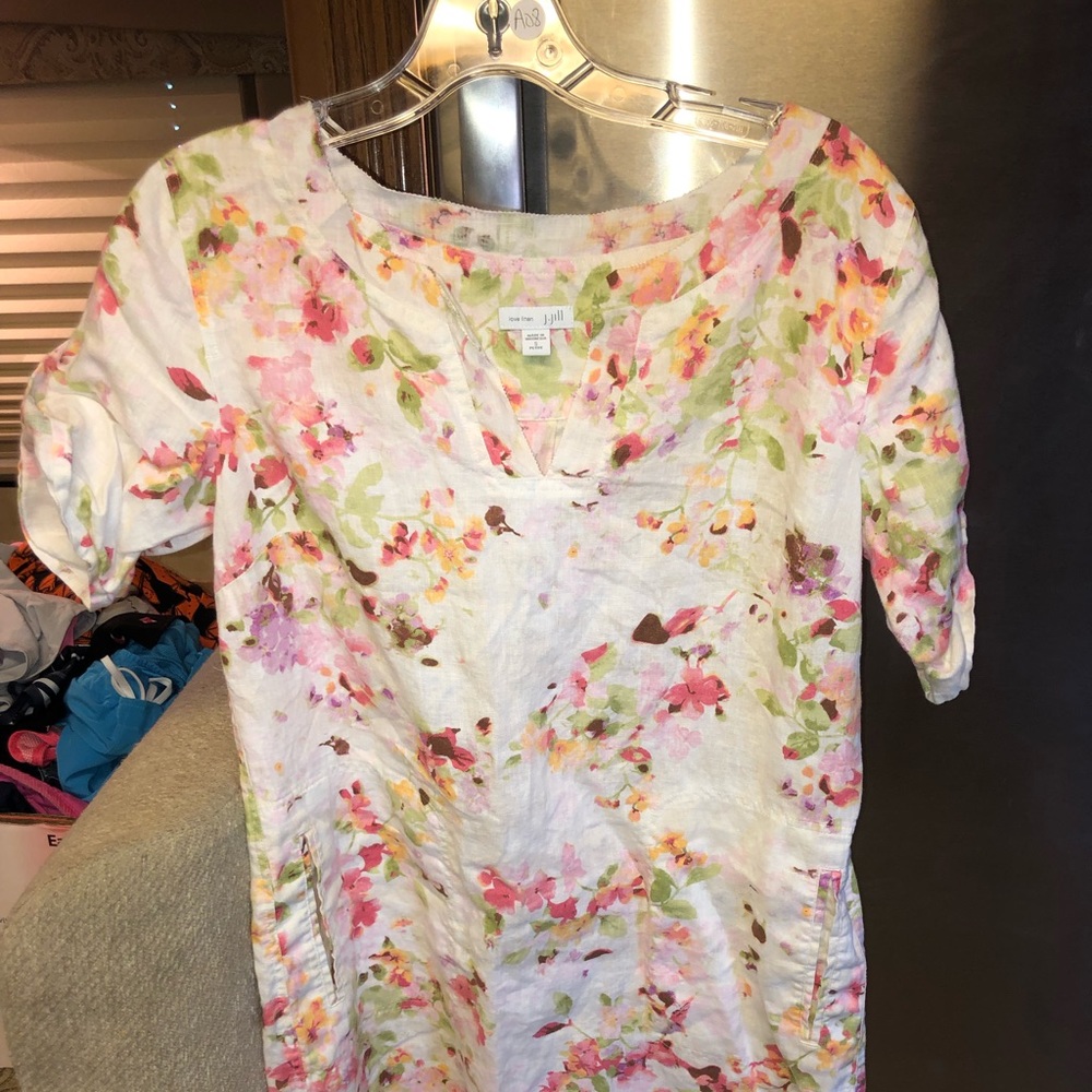 J. Jill White Floral Linen Tunic with Pink & Green Accents